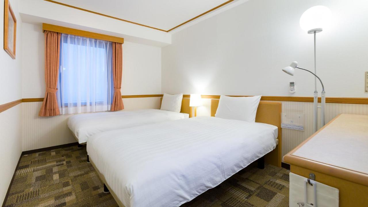 Toyoko Inn Chiba Ekimae Esterno foto